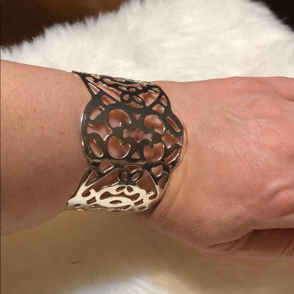 Brilliant silver filigree cuff bracelet - Picture 4 of 4